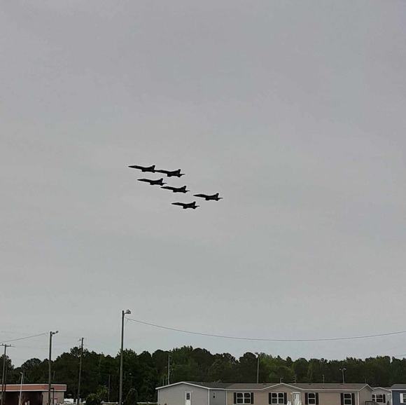 Meet your Posher, Alesia - Picture 1 of 1